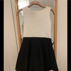 Girls black and white dress